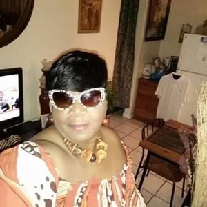 Meet your Posher, Eva